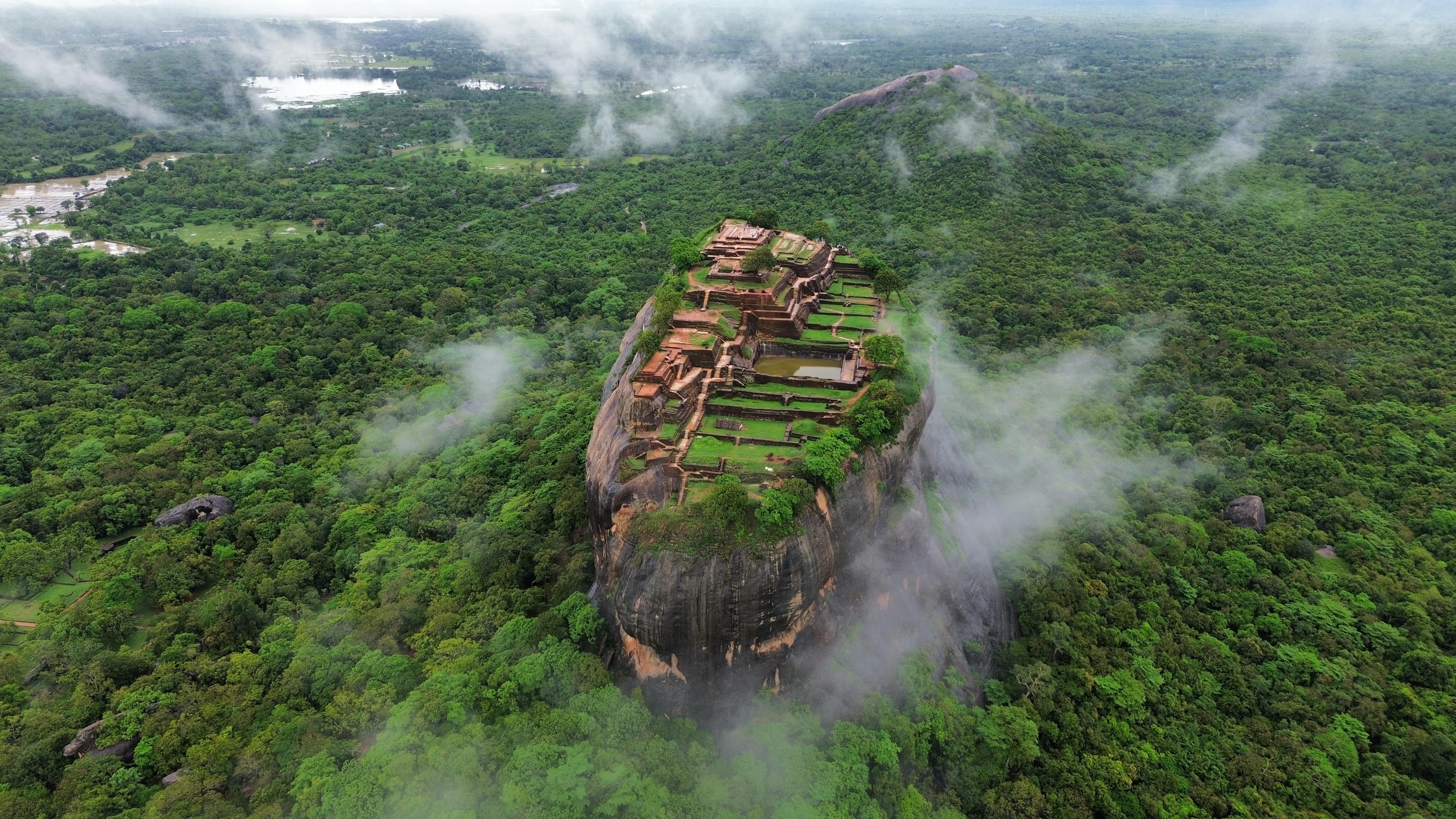 Sigiriya Lion Rock Fortress Climb Experience – Sigiriya